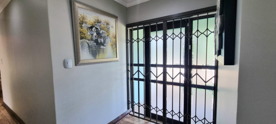 3 Bedroom Property for Sale in Heuwelsig Free State